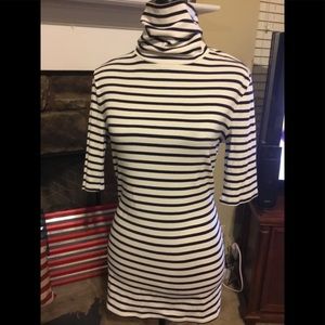 3/4 sleeve turtle neck